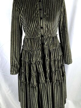 Fraze Girls Geometric Ruffle Tiered Dress Size 16